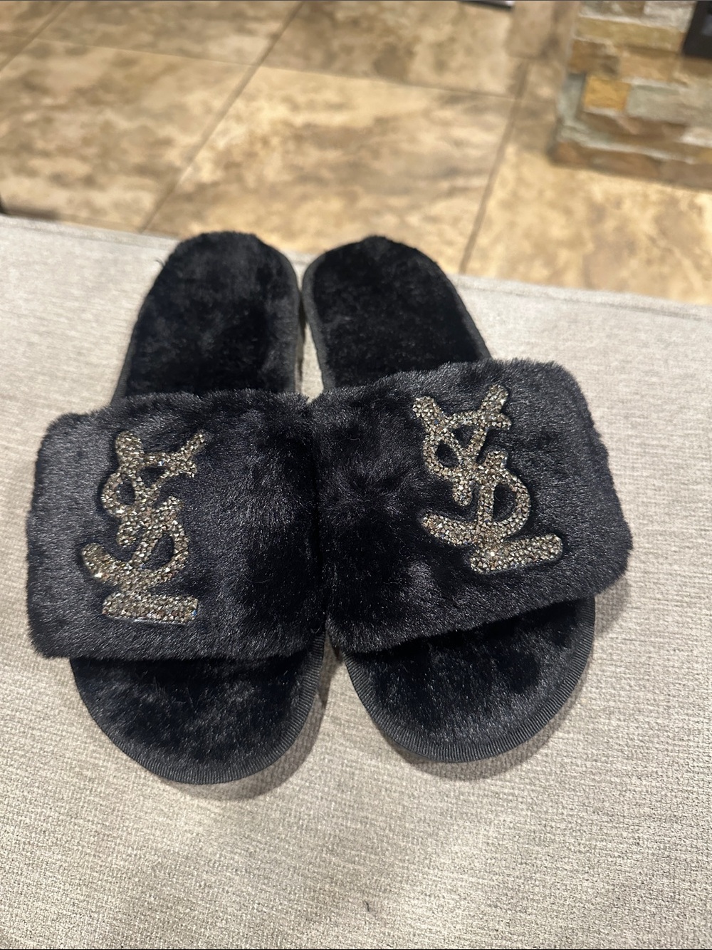 Black Faux Fur Slide Slippers with Rhinestone Logo size 6-7 US